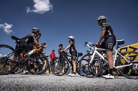 Abast will be a sponsor of the Andona Racing team, the first Andorran cycling team, made up of 13 women